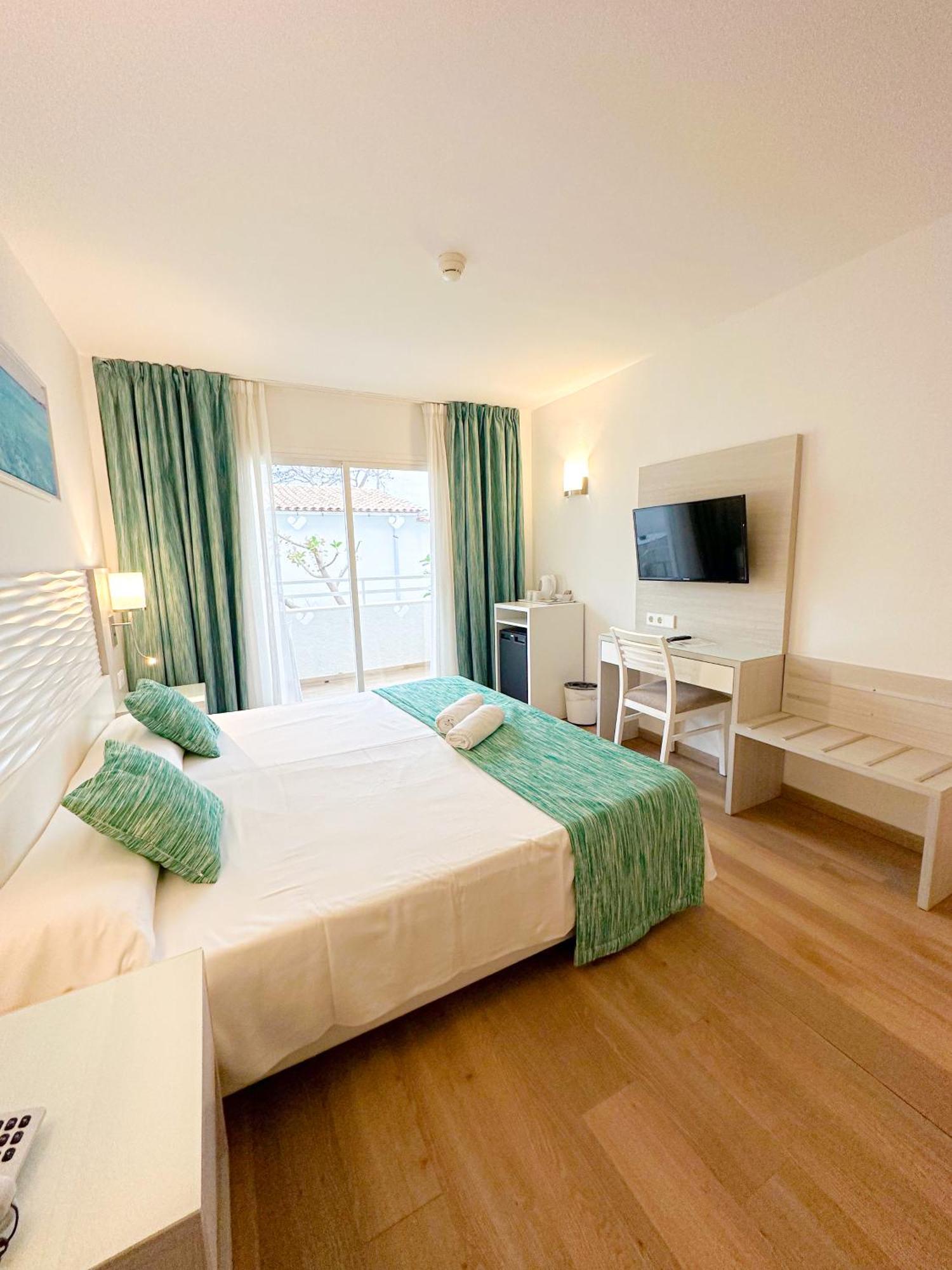 Diamant Hotel & Aparthotel Cala Ratjada  Exterior photo